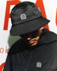 画像3: BlackEyePatch/SMALL OG LABEL MESH BUCKET HAT（BLACK） (3)