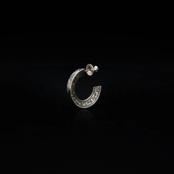 画像1: ANTIDOTE BUYERS CLUB/Engraved Triangle Earring（Silver）［トライアングルイヤリング］