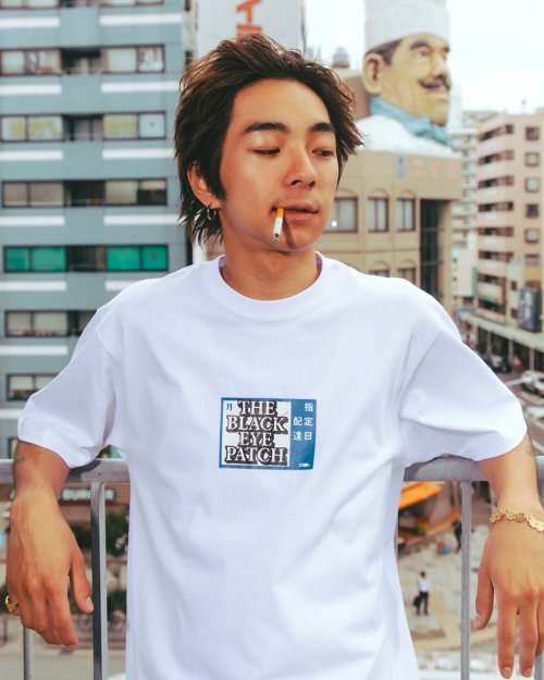 他の写真2: BlackEyePatch/SCHEDULED DELIVERY LABEL TEE（WHITE）