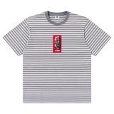 BlackEyePatch/STRIPED HWC LABEL TEE（MULTI）