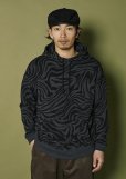 画像2: CALEE/ZEBRA PATTERN DROP PULLOVER HD（BLACK/CHARCOAL）［ゼブラプルオーバーパーカー-24秋冬］ (2)