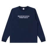 BlackEyePatch/LINCOLN BLACKLETTERS L/S TEE（NAVY）