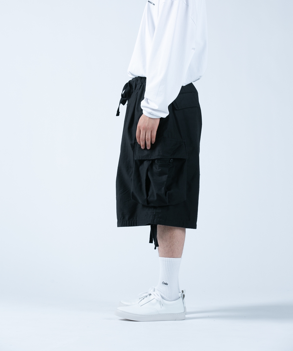 COOTIE/Back Satin Error Fit Cargo Easy Shorts（ブラック）［エラー