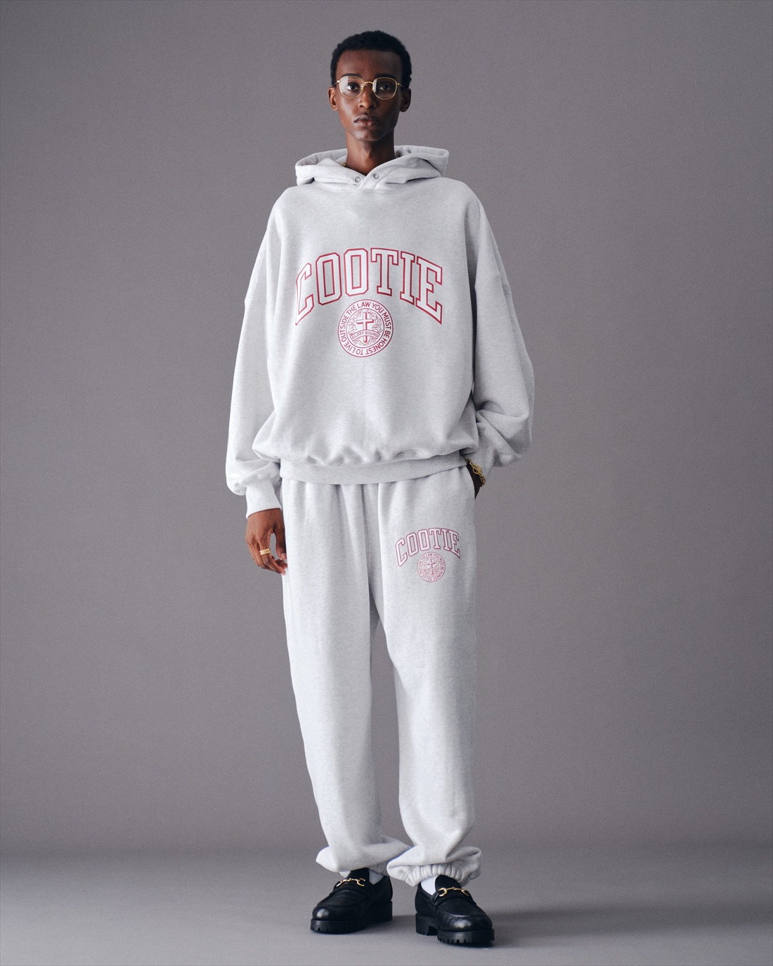 COOTIE PRODUCTIONS/Heavy Oz Sweat Hoodie（COLLEGE）（Oatmeal