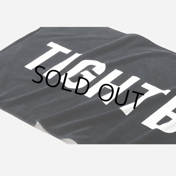 画像2: TIGHTBOOTH/LOGO BEACH TOWEL（Black） 【20%OFF】［ビーチタオル-23夏］ (2)