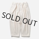 画像: TIGHTBOOTH/KNIT CORD BALLOON PANTS（White）［コーデュロイバルーンパンツ-23秋冬］