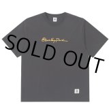 画像: BlackEyePatch/AUTOGRAPH LOGO TEE（BLACK）