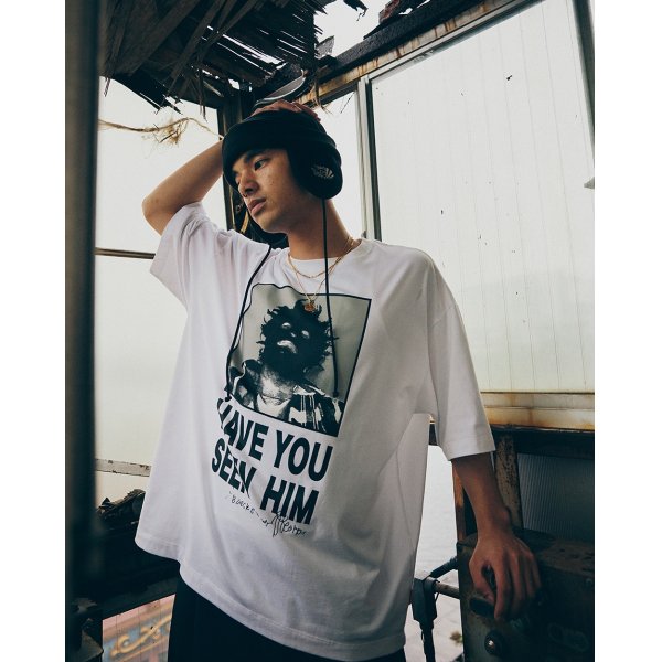 画像5: TIGHTBOOTH/TBKB / HAVE YOU SEEN HIM T-SHIRT（Black）［プリントT-24冬］ (5)