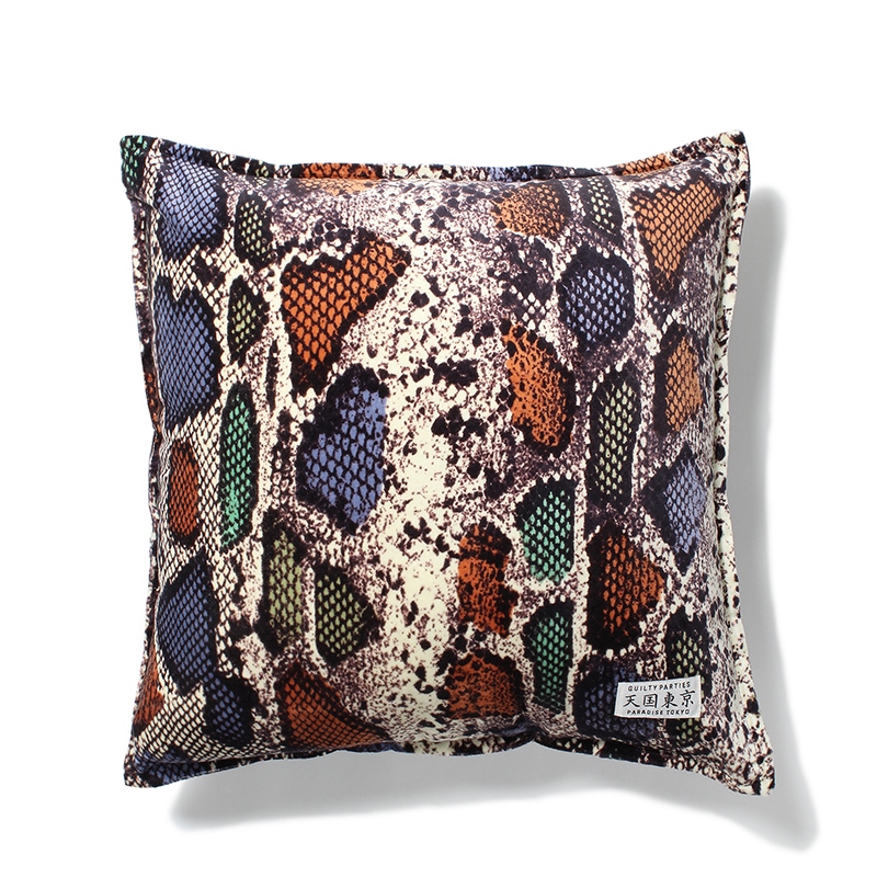 WACKO MARIA/PYTHON VELVET CUSHION（ONE）［パイソンベルベット