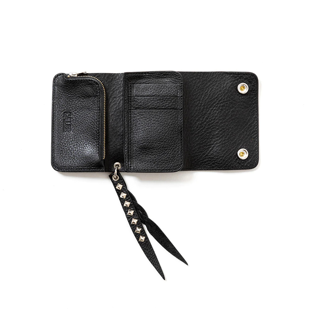 画像: CALEE/PLANE LEATHER FLAP HALF WALLET＜STUDS CHARM＞（BLACK）［ハーフウォレット-23秋冬］