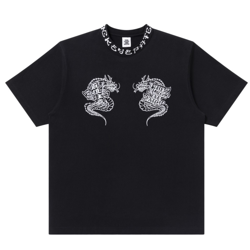 画像: BlackEyePatch/DRAGON KANJI RIBBED TEE（BLACK）