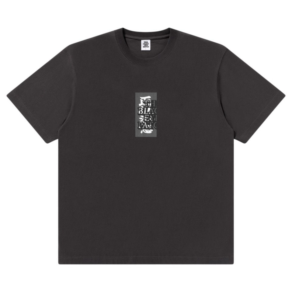 画像: BlackEyePatch/HANDLE WITH CARE TEE（CHARCOAL）