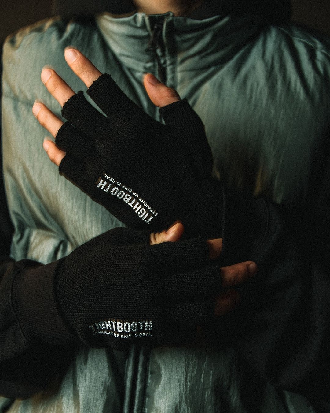 画像: TIGHTBOOTH/LOGO FINGERLESS GLOVE（Black）［フィンガーレスグローブ-24秋冬］